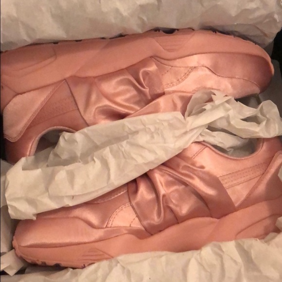 FENTY Puma Pink Bow Sneakers - Picture 2 of 4